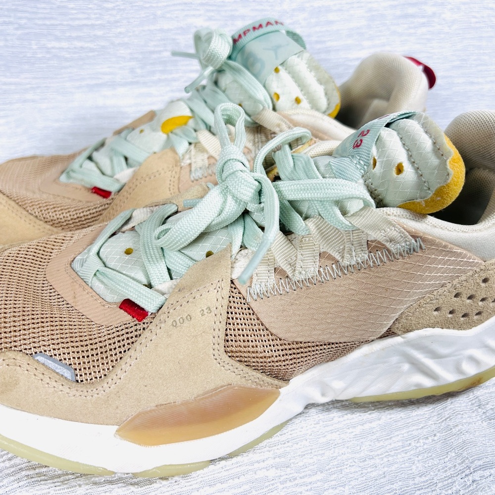 Nike WMNS Air Jordan Delta 2 Limited Edition